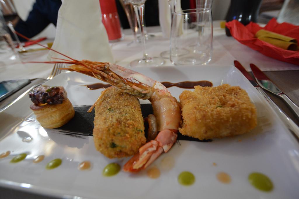 Abas Ristorante Pizzeria Affittacamere Ales Exteriör bild